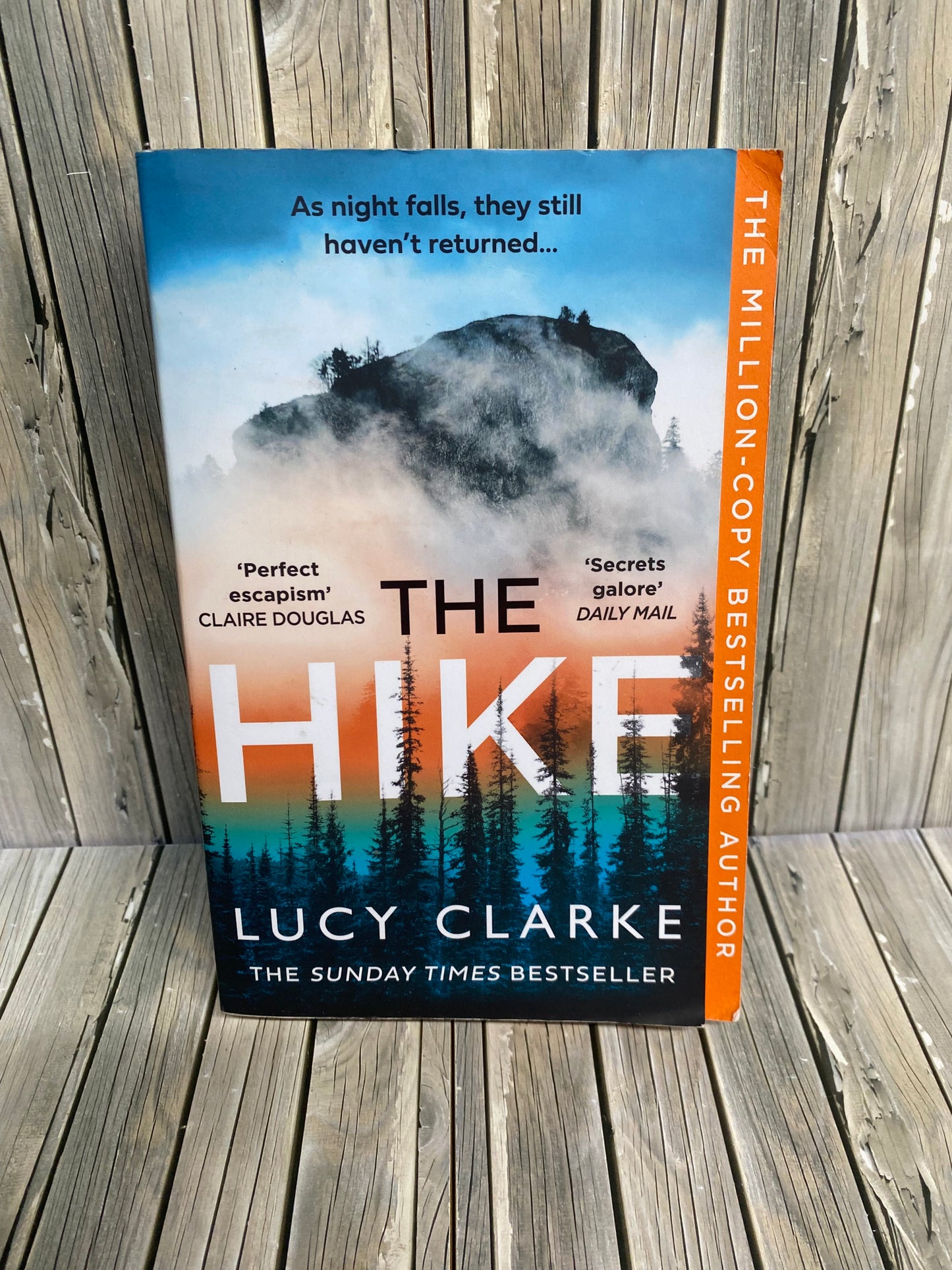 The Hike -Lucy Clarke